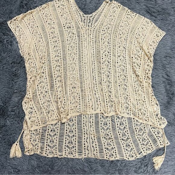 Short Sleeve Knit Beach Coverup One Size - Picture 1 of 8